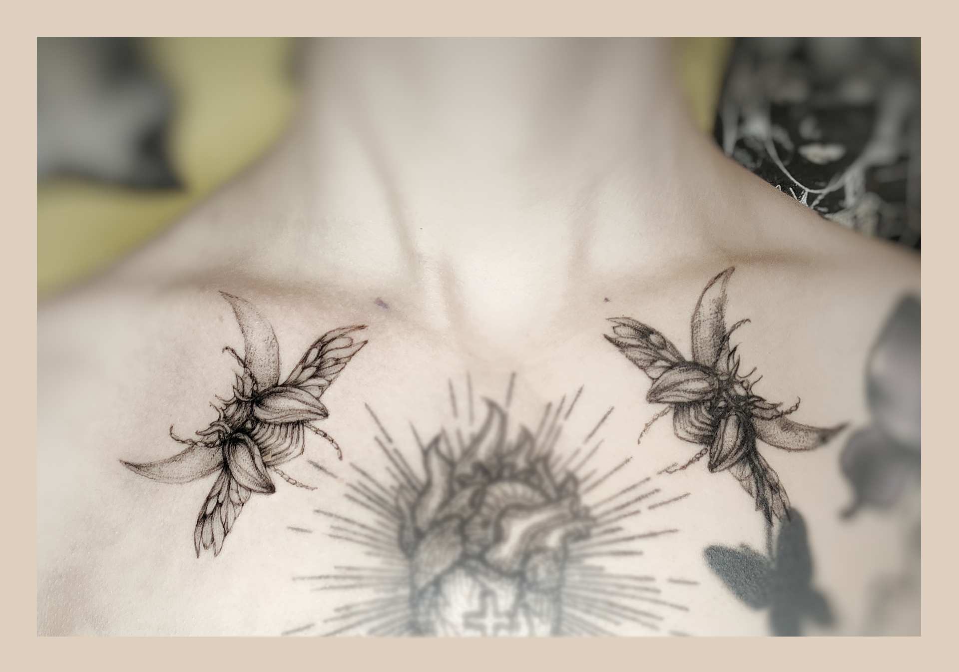 Feines, künstlerisches Tattoo im zarten Stil aus Leipzig