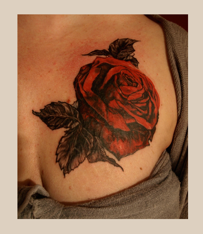 Feines, künstlerisches Tattoo im zarten Stil aus Leipzig