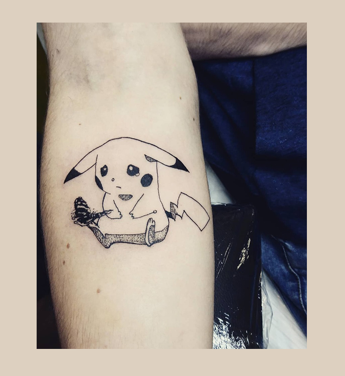 Feines, künstlerisches Tattoo im zarten Stil aus Leipzig