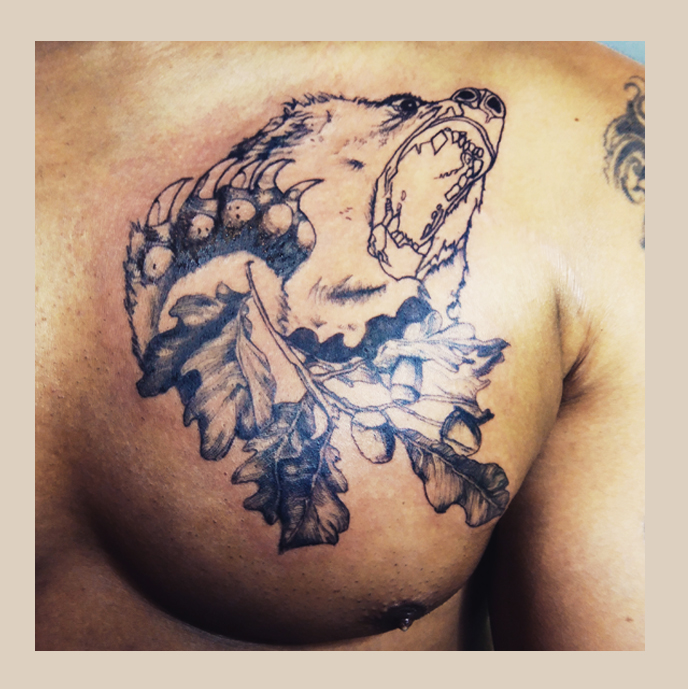 Feines, künstlerisches Tattoo im zarten Stil aus Leipzig