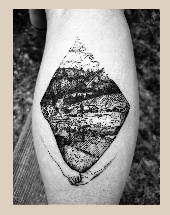 Feines, künstlerisches Tattoo im zarten Stil aus Leipzig
